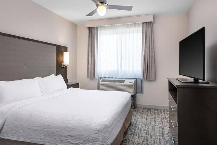 Room 16 of 54